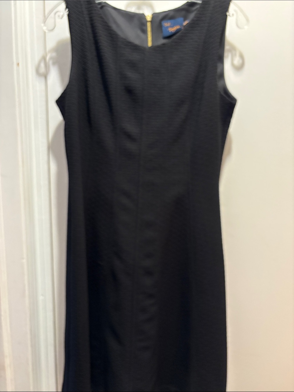 Taylor Black Sleeveless Sheath Dress